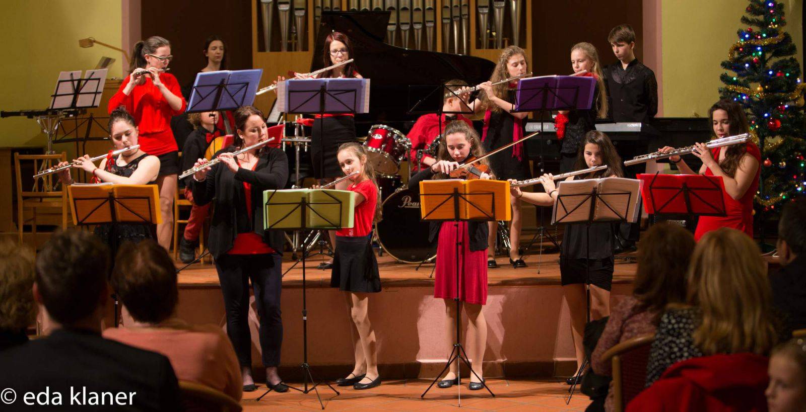 Vánoční koncert souboru JESFLET