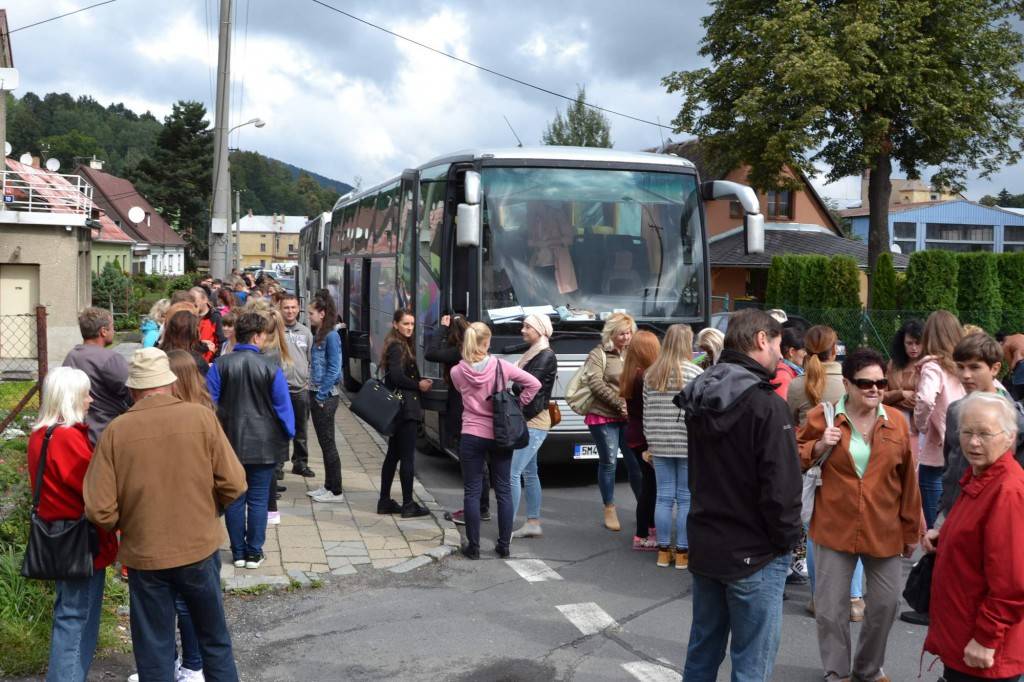 DOM ZUŠ Jeseník a Crazy Girls - Šanghaj - Čína