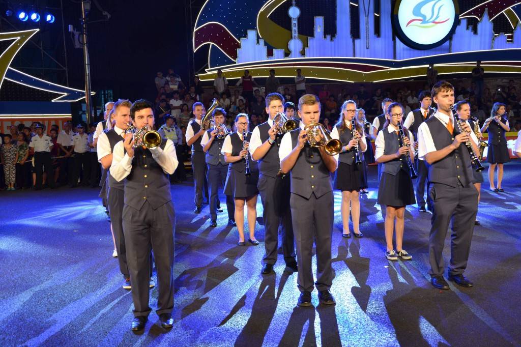 DOM ZUŠ Jeseník a Crazy Girls - Šanghaj - Čína