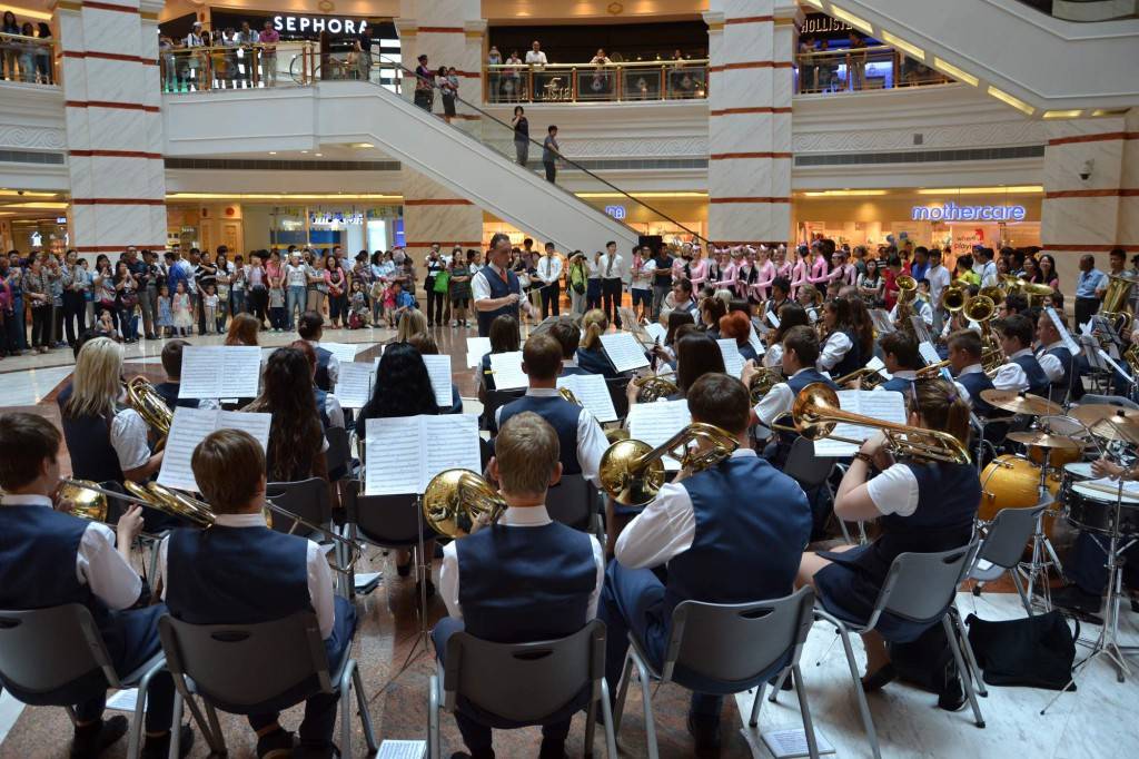 DOM ZUŠ Jeseník a Crazy Girls - Šanghaj - Čína