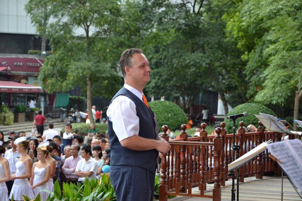 DOM ZUŠ Jeseník a Crazy Girls - Šanghaj - Čína