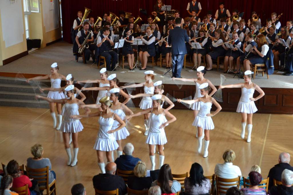 18. 10. 2014 - DOM a Crazy girls - Podzimní koncert v Lázních