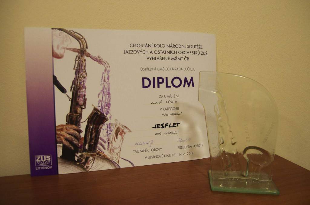 Jesflet první na celostátní soutěži v Litvínově 13.6.2014